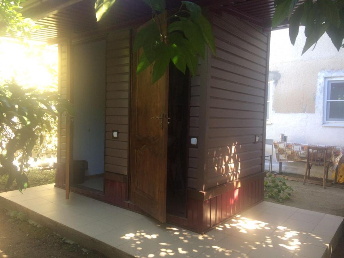 Guest House Yuzhnaya Palmira Πιτσούντα Εξωτερικό φωτογραφία